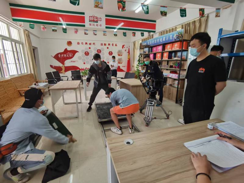 柳河县广告片拍摄公司：极简主义践行者，少即是多的视觉哲学